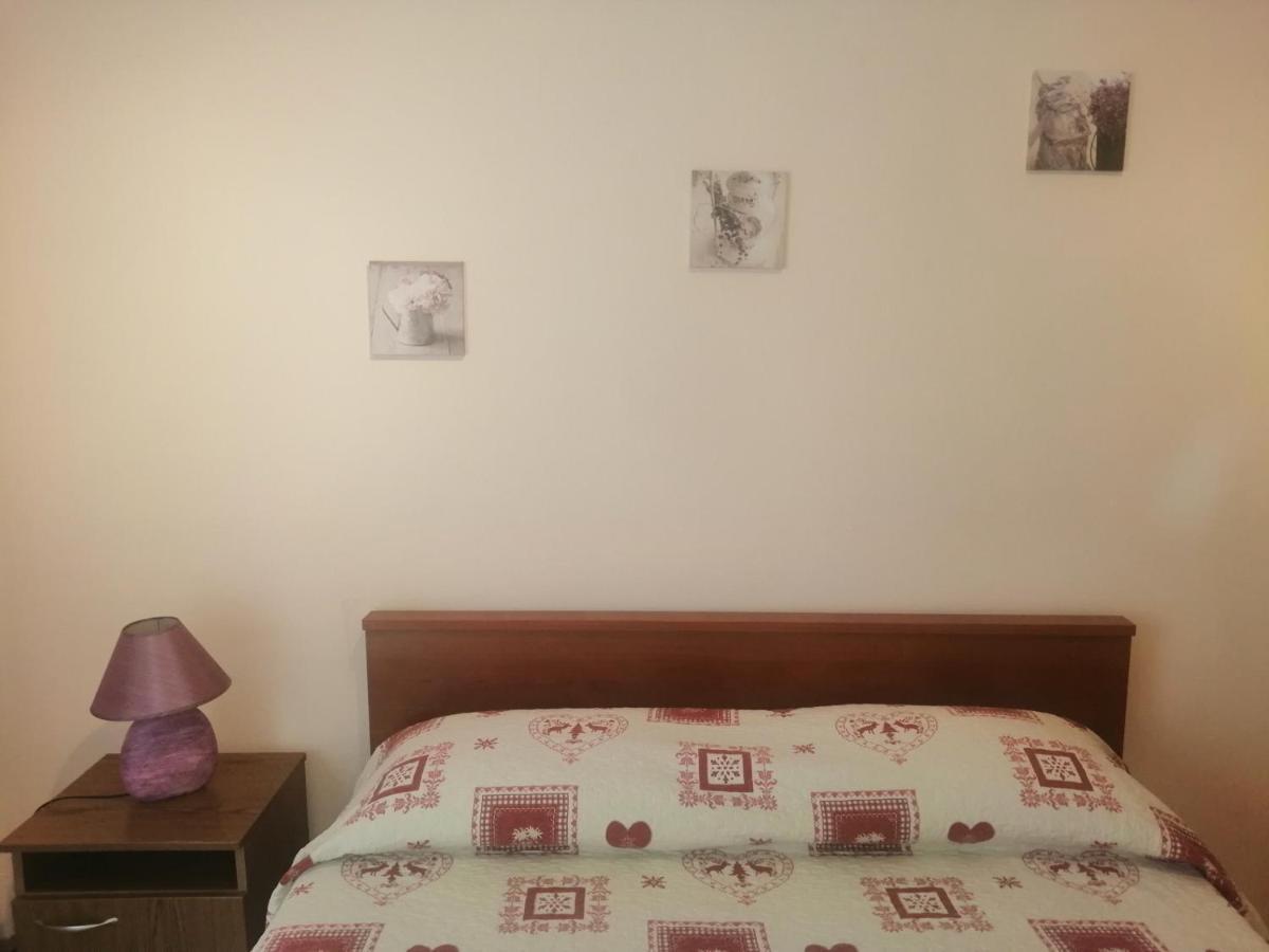 Apartment Vera, 80 M From The Sea Novigrad Istria Esterno foto